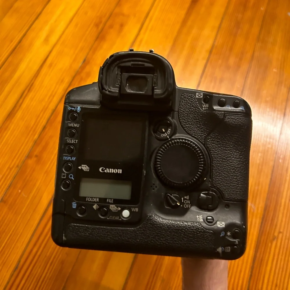 Canon EOS 1D Mark II 8.2MP Digital SLR Camera Body And Lens - Black